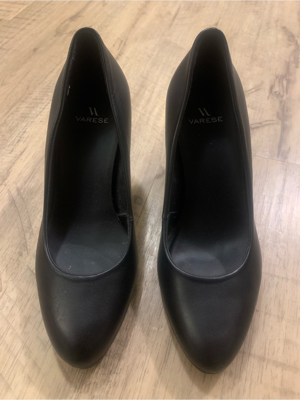 Varese Classic Black Heels - Picture 2 of 6
